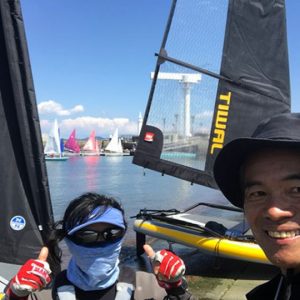 Fun around the foldable sailboat Tiwal 3